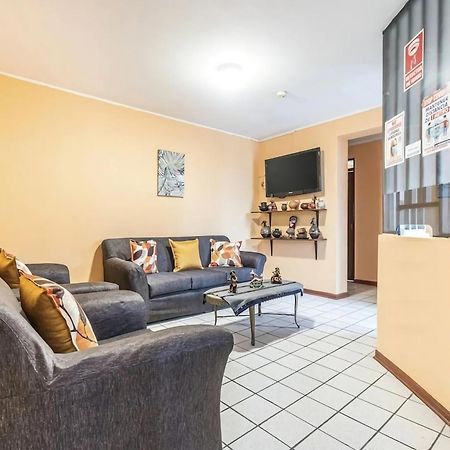 Kurmi Hostel Lima Airport Екстериор снимка