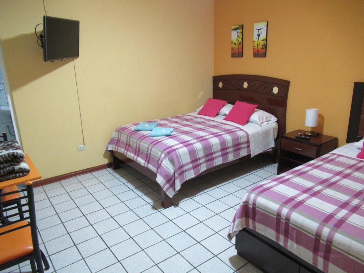 Kurmi Hostel Lima Airport Екстериор снимка
