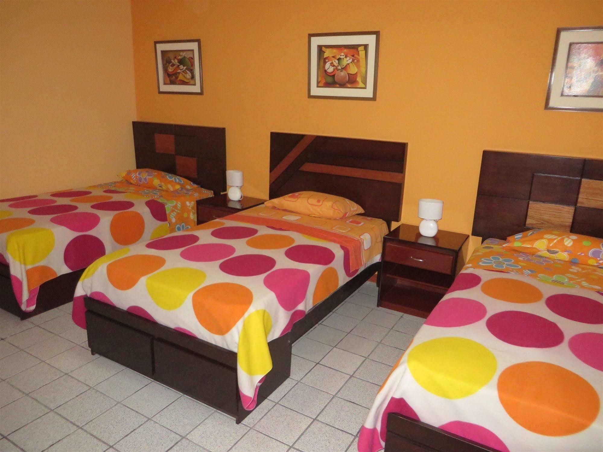 Kurmi Hostel Lima Airport Екстериор снимка