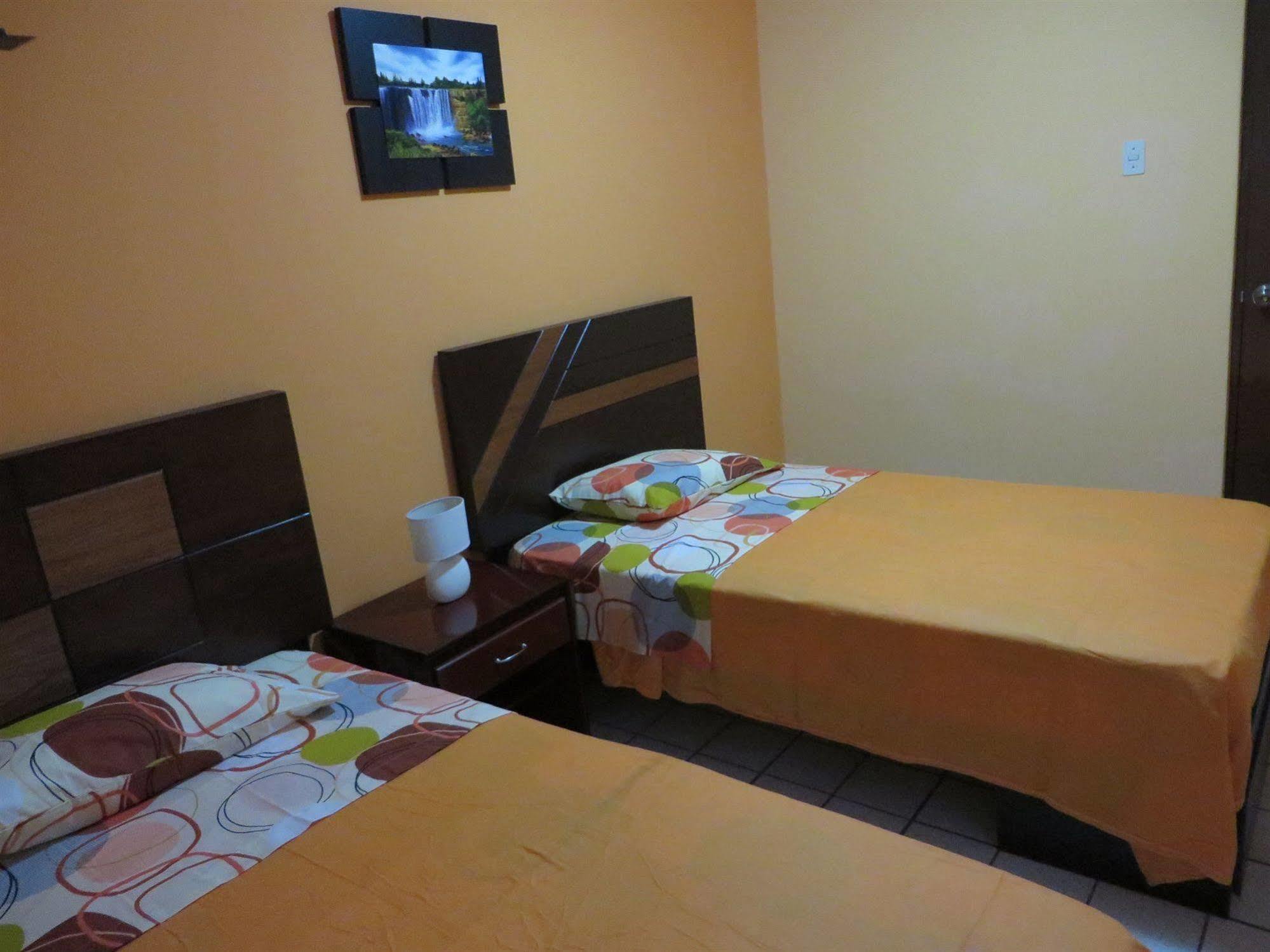 Kurmi Hostel Lima Airport Екстериор снимка
