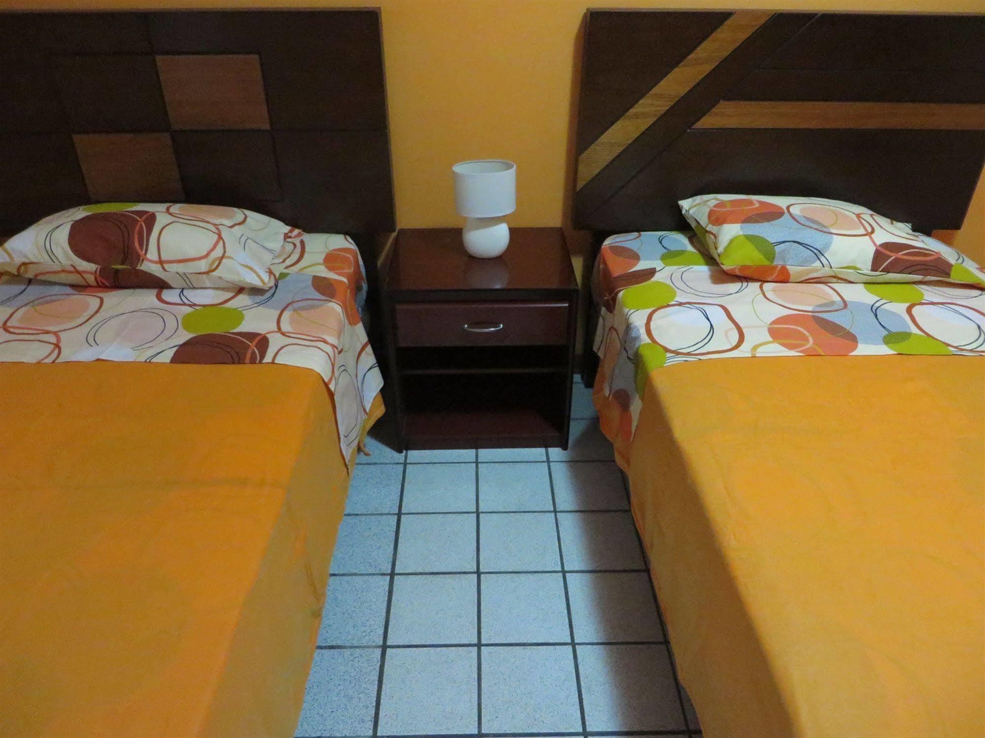 Kurmi Hostel Lima Airport Екстериор снимка